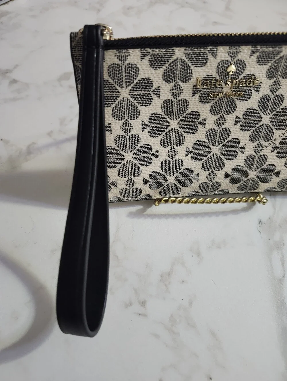 Kate Spade Lucy Spade Flower Small